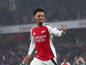 Arsenal Đè Bẹp Bolton 5-1, Giành Quyền Vào Vòng 4 Cúp Liên Đoàn Anh